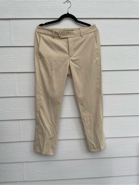 Classic Ralph Lauren Slim golf everyday pant in Beige